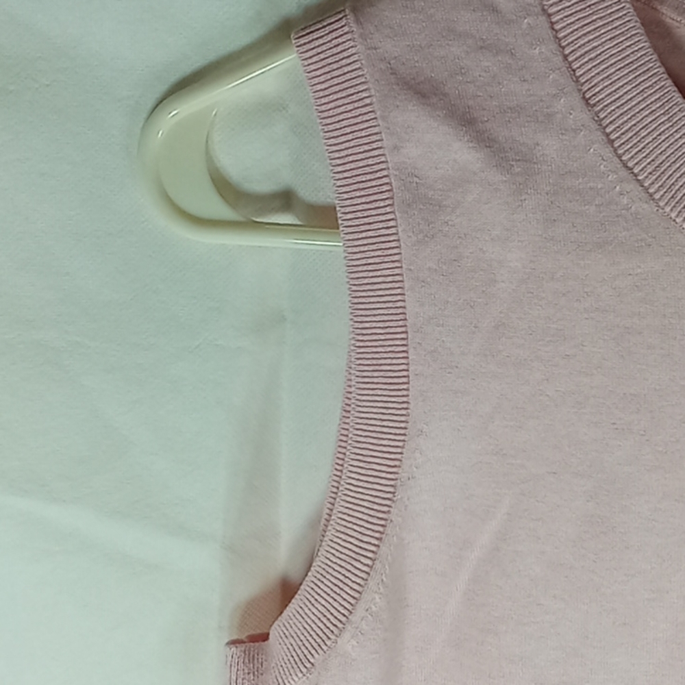 Shirt - Picture 3 of 4